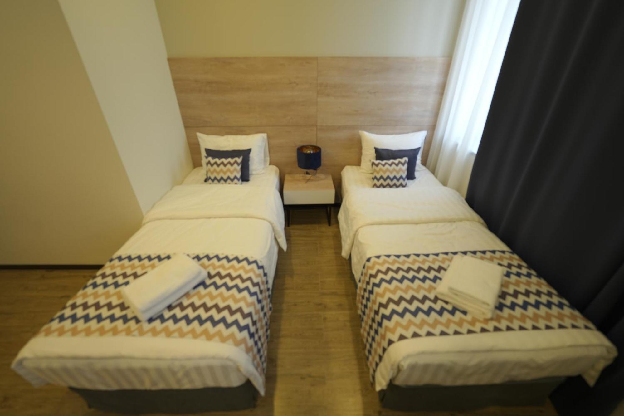 4Guest Hotel Ереван Екстериор снимка