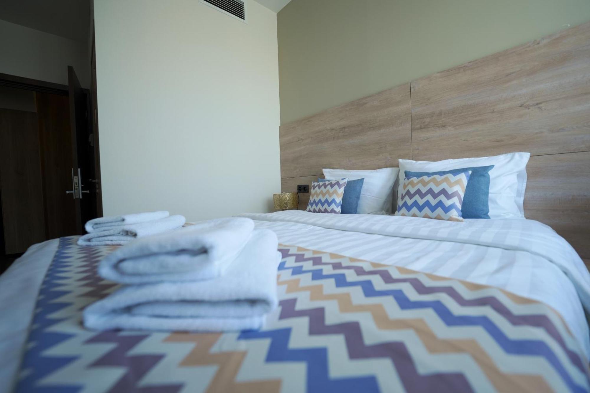 4Guest Hotel Ереван Екстериор снимка