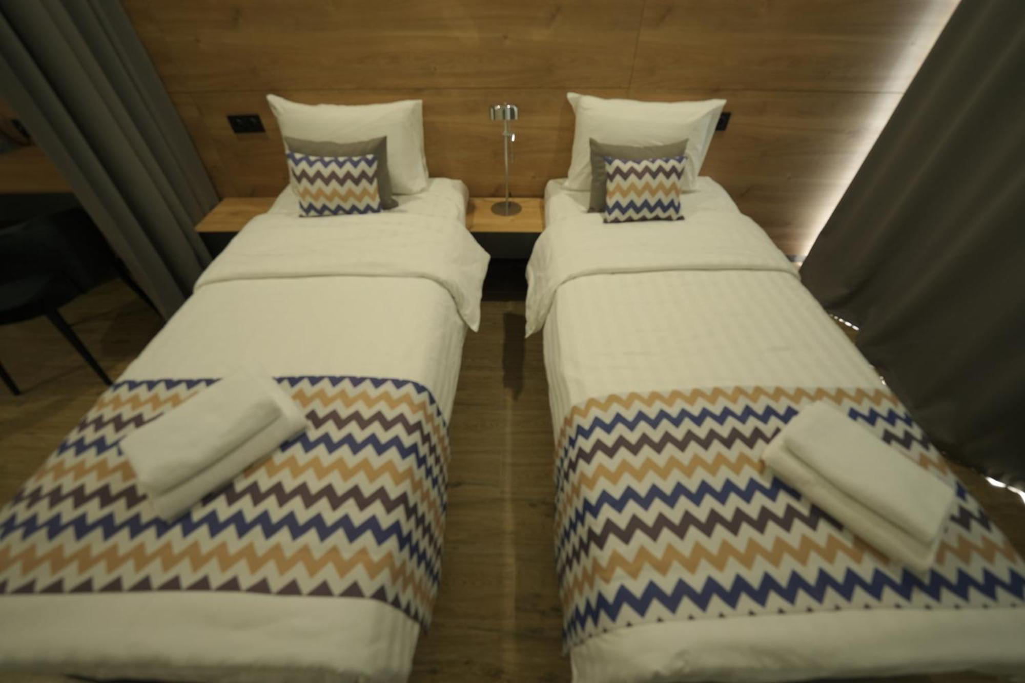 4Guest Hotel Ереван Екстериор снимка