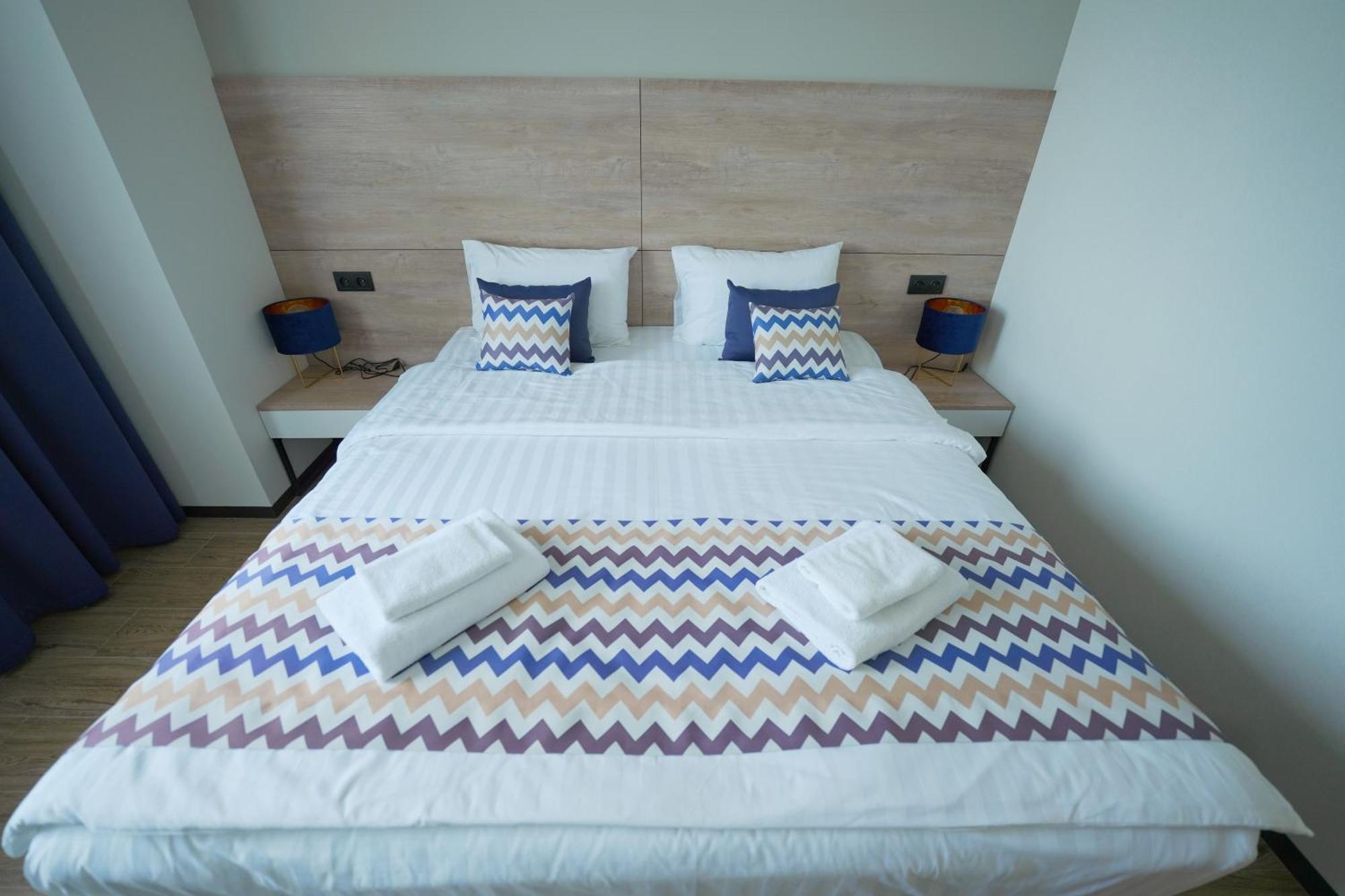 4Guest Hotel Ереван Екстериор снимка